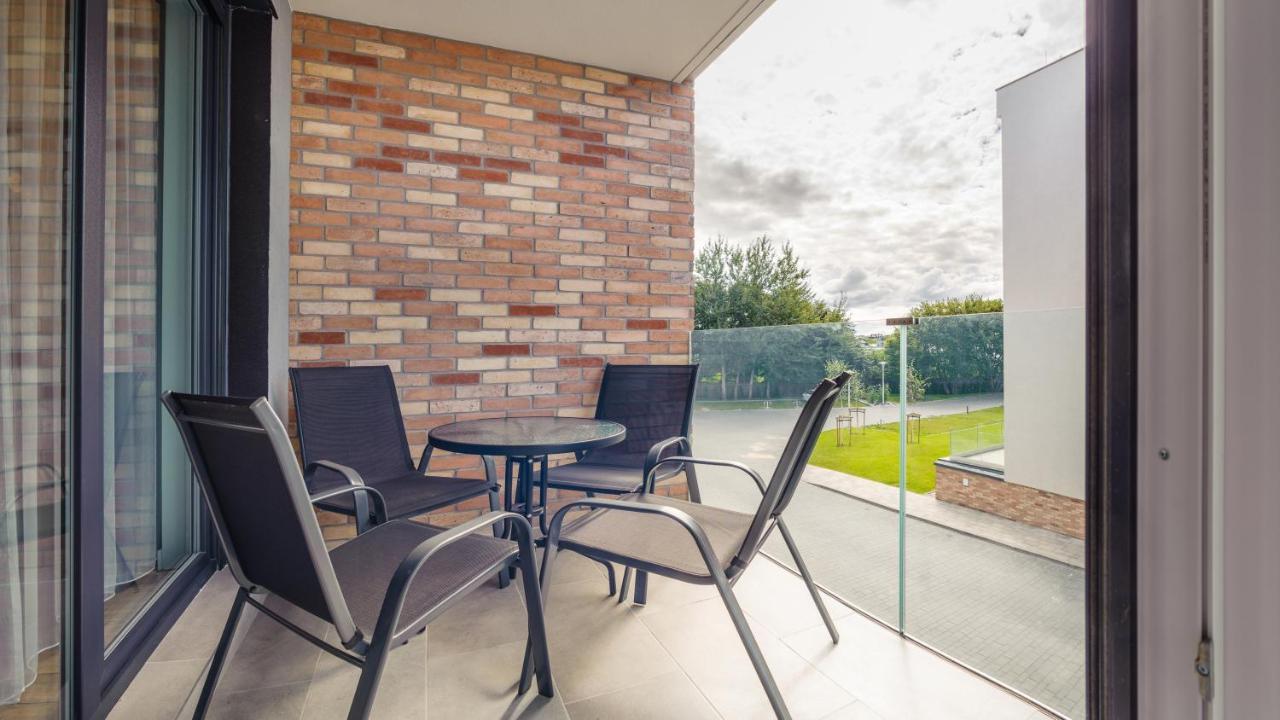 Apartamenty Simply Perlowa Przystan - Holiday City Колобжег Екстериор снимка